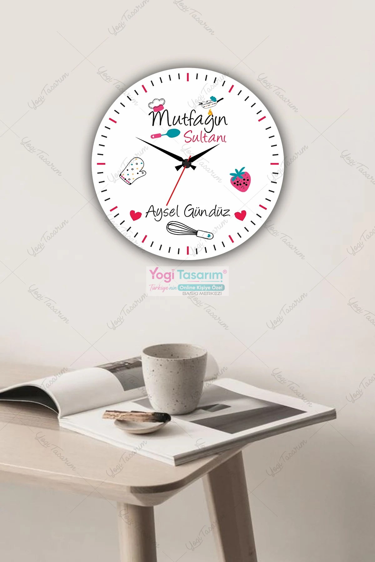 Mutfağın Sultanı İsme Özel Ahşap Duvar Saati