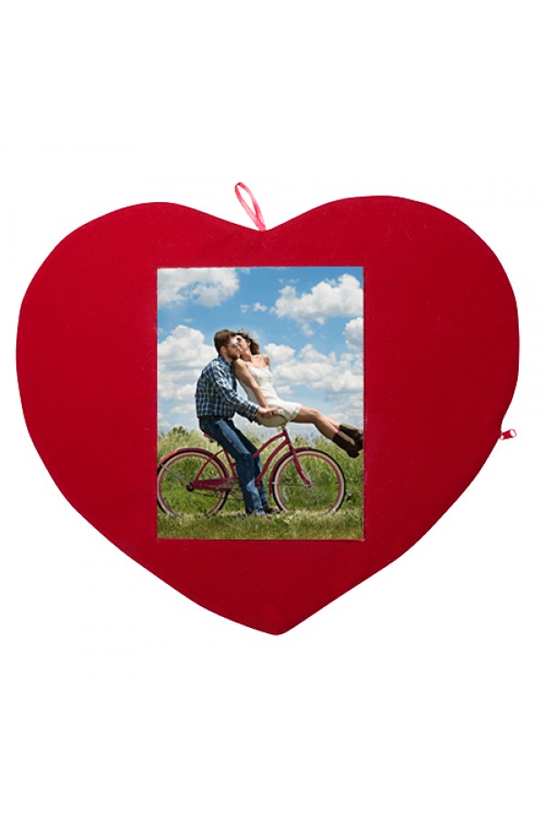 Çiftlere Özel Baskılı Resimli Kırmızı Kalp Yastık Kılıfı